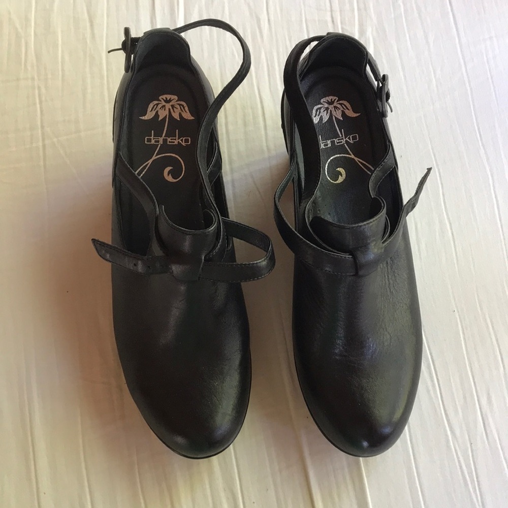 Black leather Dansko wedges